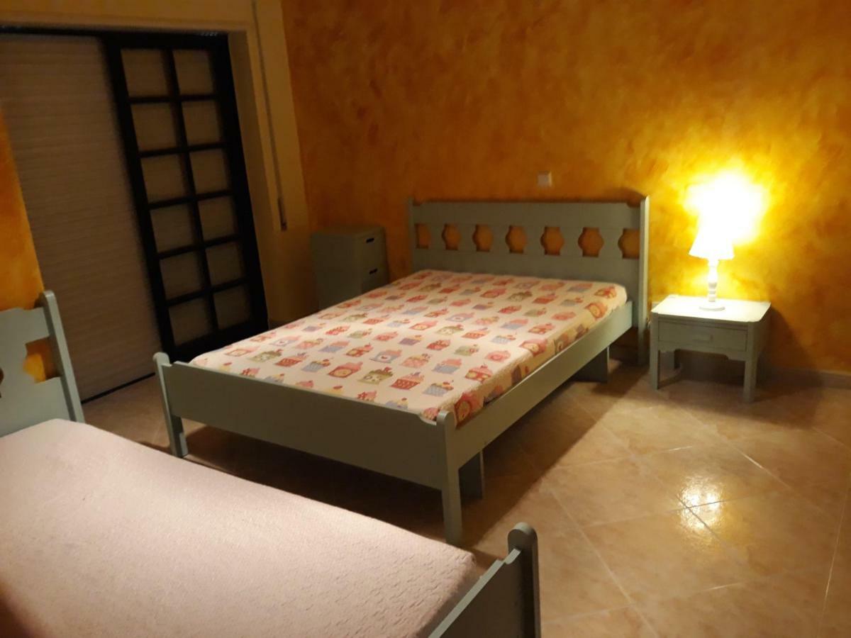 Apt. Jope Armacao de Pera Ngoại thất bức ảnh